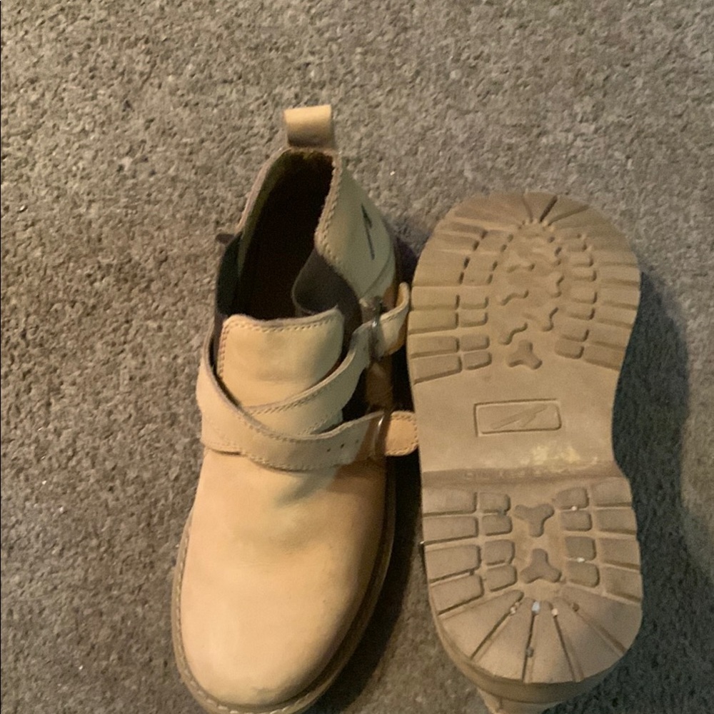Karl Kani Tan Ankle Boots with Rugged Sole
